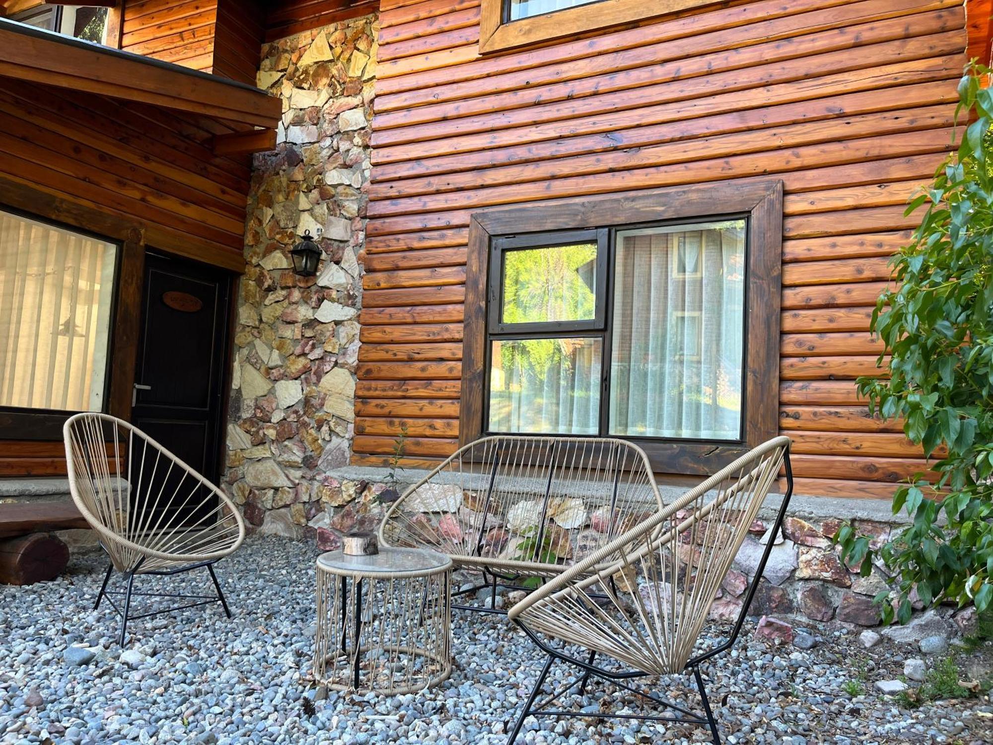 Portal Del Manzano Hotel Villa La Angostura Buitenkant foto